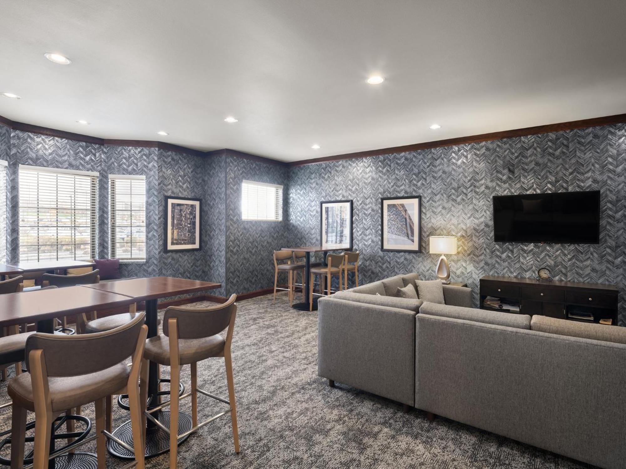 Staybridge Suites Midvale By Ihg Экстерьер фото