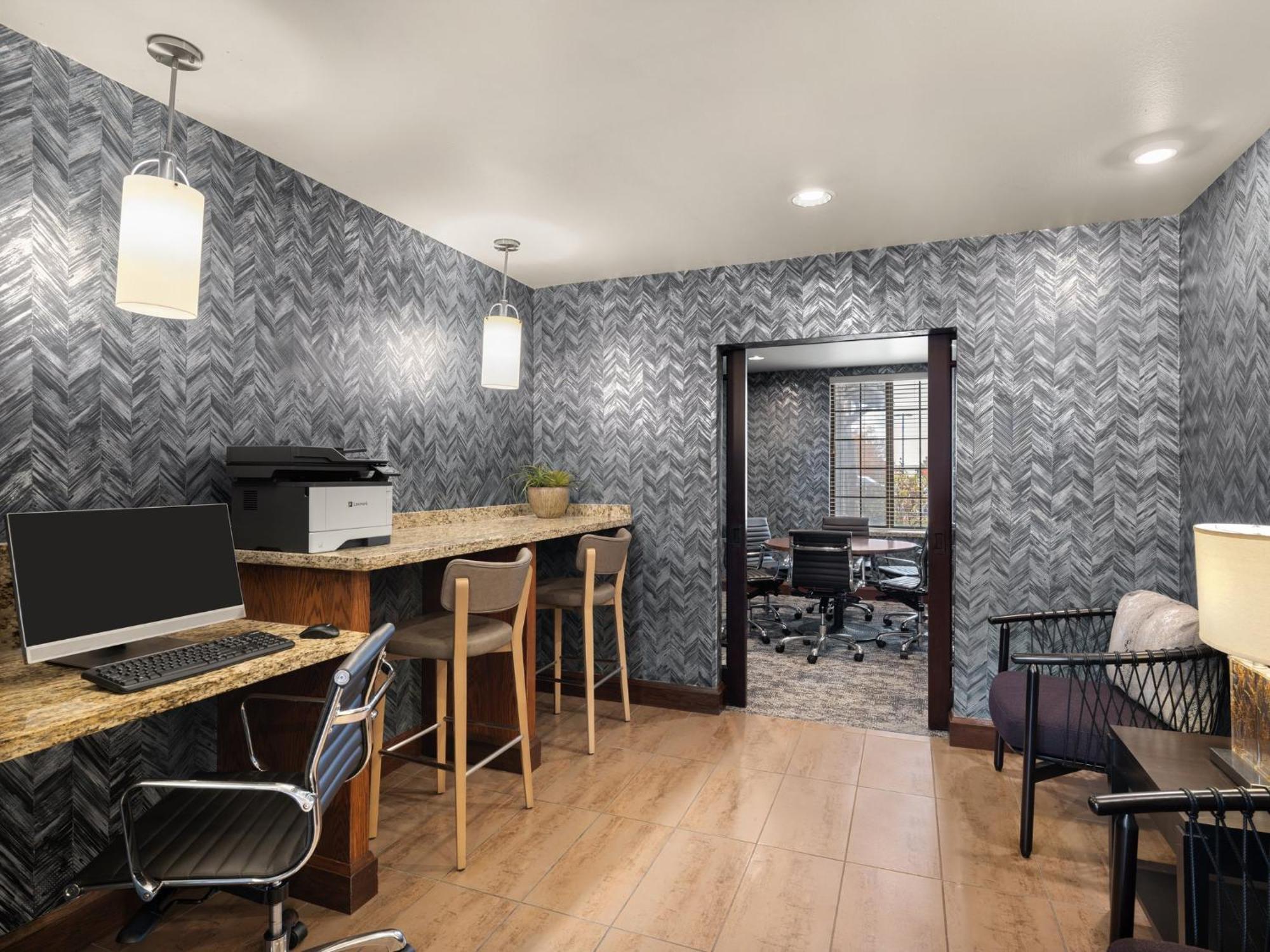 Staybridge Suites Midvale By Ihg Экстерьер фото